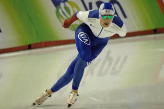 Бег на коньках. Денис Юсков стал вице-чемпионом мира в классическом многоборье