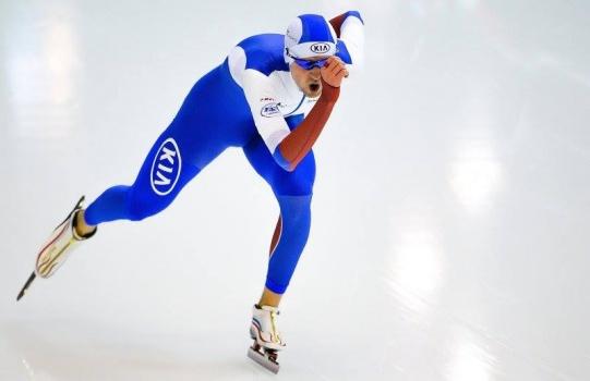 Бег на коньках. Денис Юсков стал чемпионом мира в беге на 1500 м